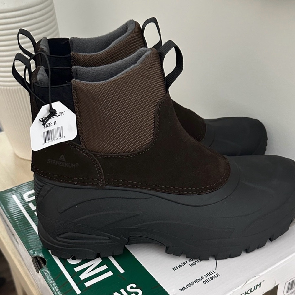 Staheekum Men's Insulated Winter Boots - Size 11 NWT